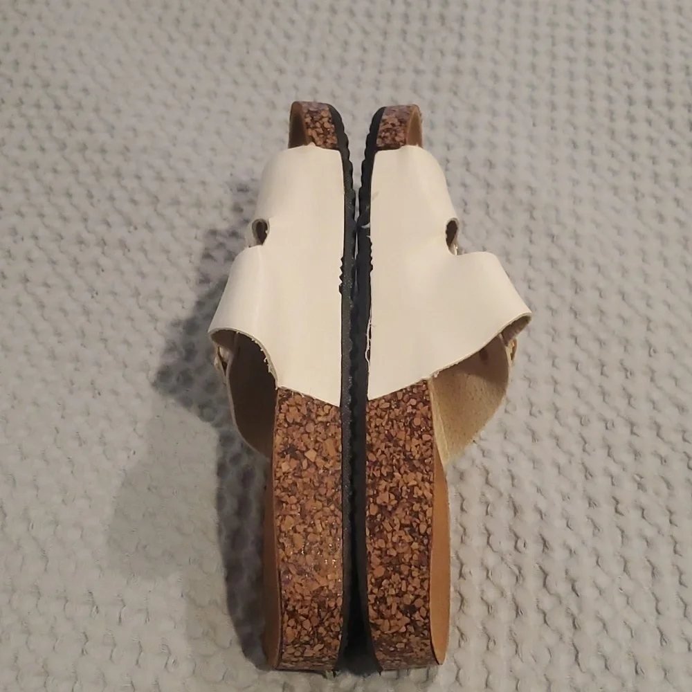 White Sandals Size 4 (3)
